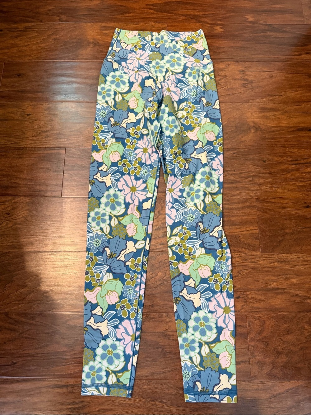 Offline by Aerie Real Me 7/8 High Rise Crossover Leggings Size M